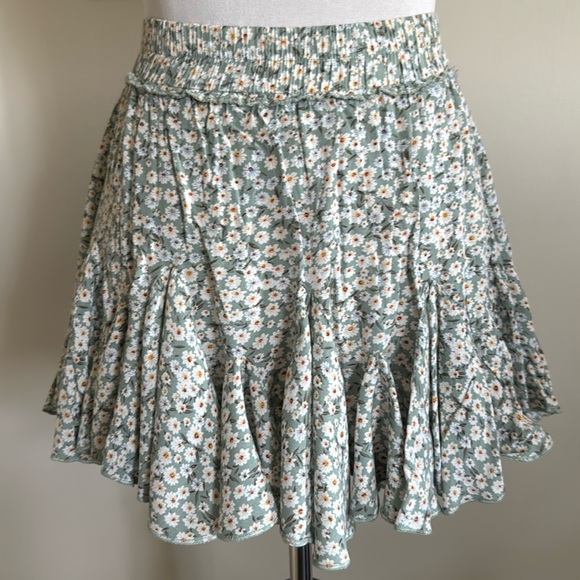 Floral Green Skirt - Picture 1 of 2